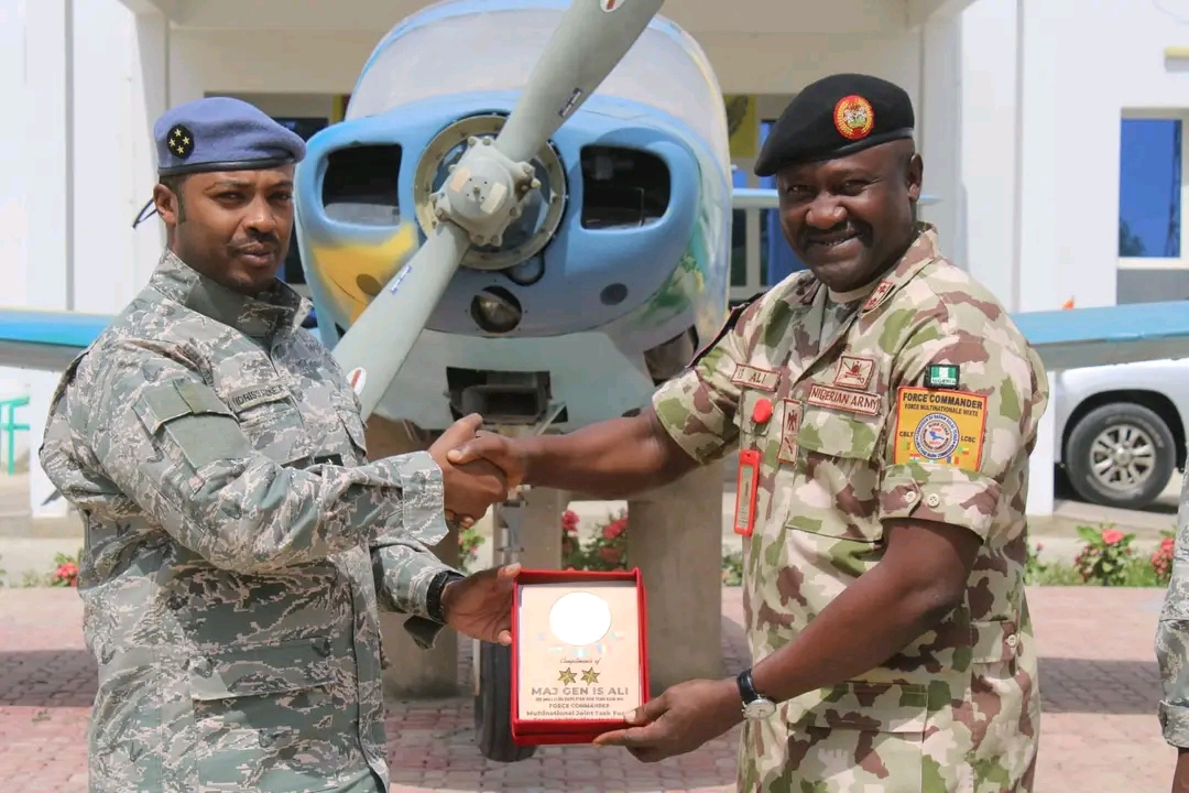 Coopération sécuritaire/Tchad-Nigeria: Visite du Commandant de la Force Multinationale Mixte à l’État major des armées de l’air