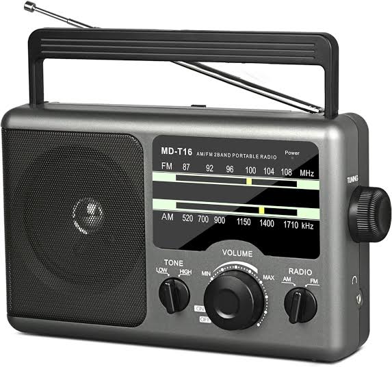 La journée Mondiale de la Radio: Un siècle au service des auditeurs !