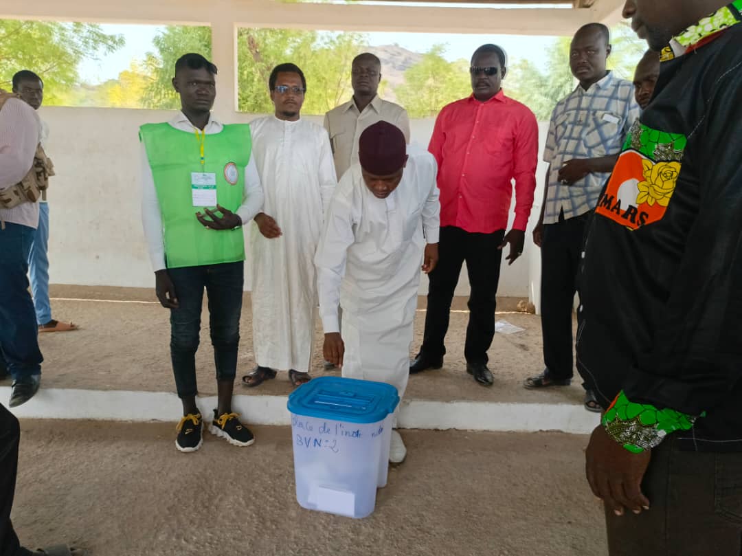 Tchad Election Présidentielle : Mansiri Lopsikreo, le candidat du parti Les Élites a voté à Fianga