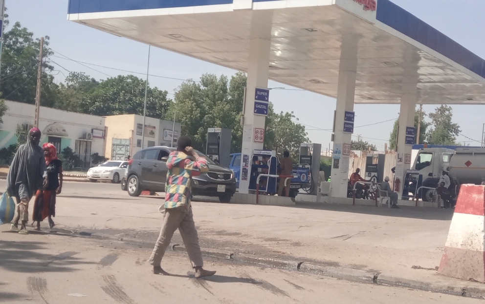 Tchad-Société : Les pratiques malhonnêtes de certains pompistes dans les stations-service