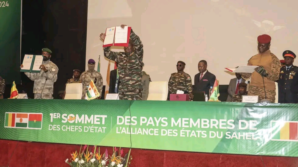 Cooperation régionale : Création de la Confédération des États du Sahel