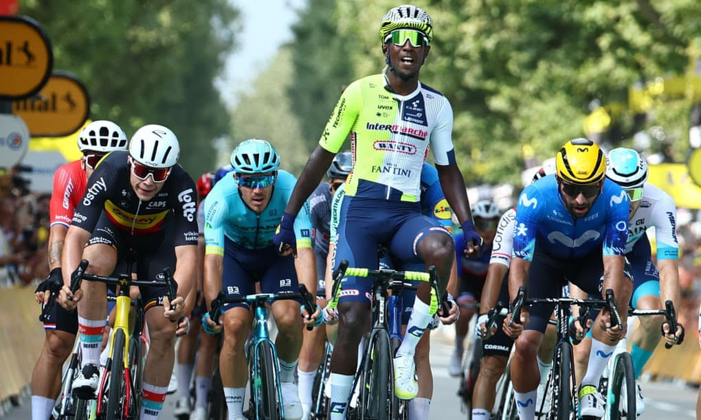 Cyclisme-Tour de France 2024 : L’Erythréen Biniam Girmay devient le premier coureur noir africain à remporter une étape