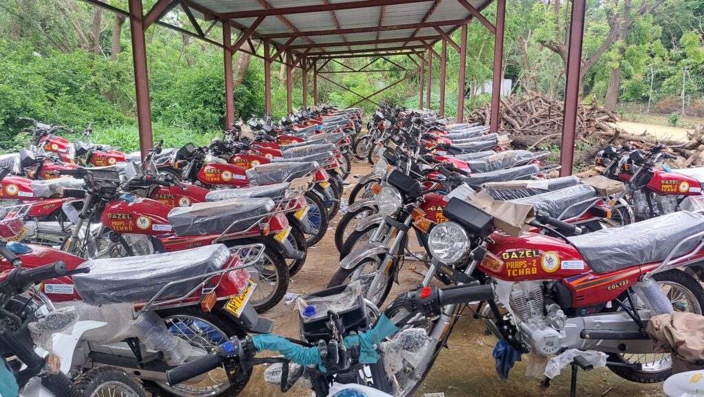 Renforcement du Ministère de l’Élevage : 120 motocyclettes remises grâce au PRAPS-2 Tchad