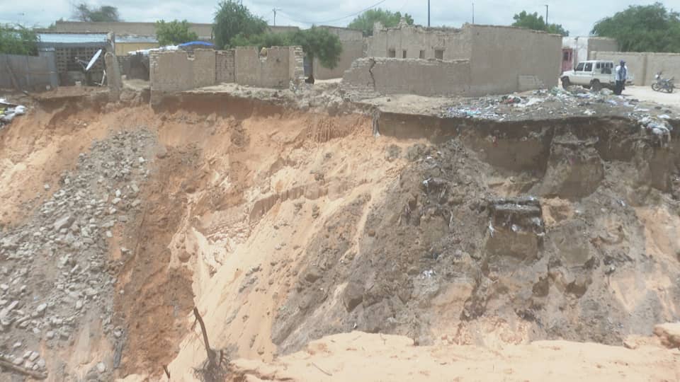 Inondation à Mao : Le ravin de la ville menace les habitations