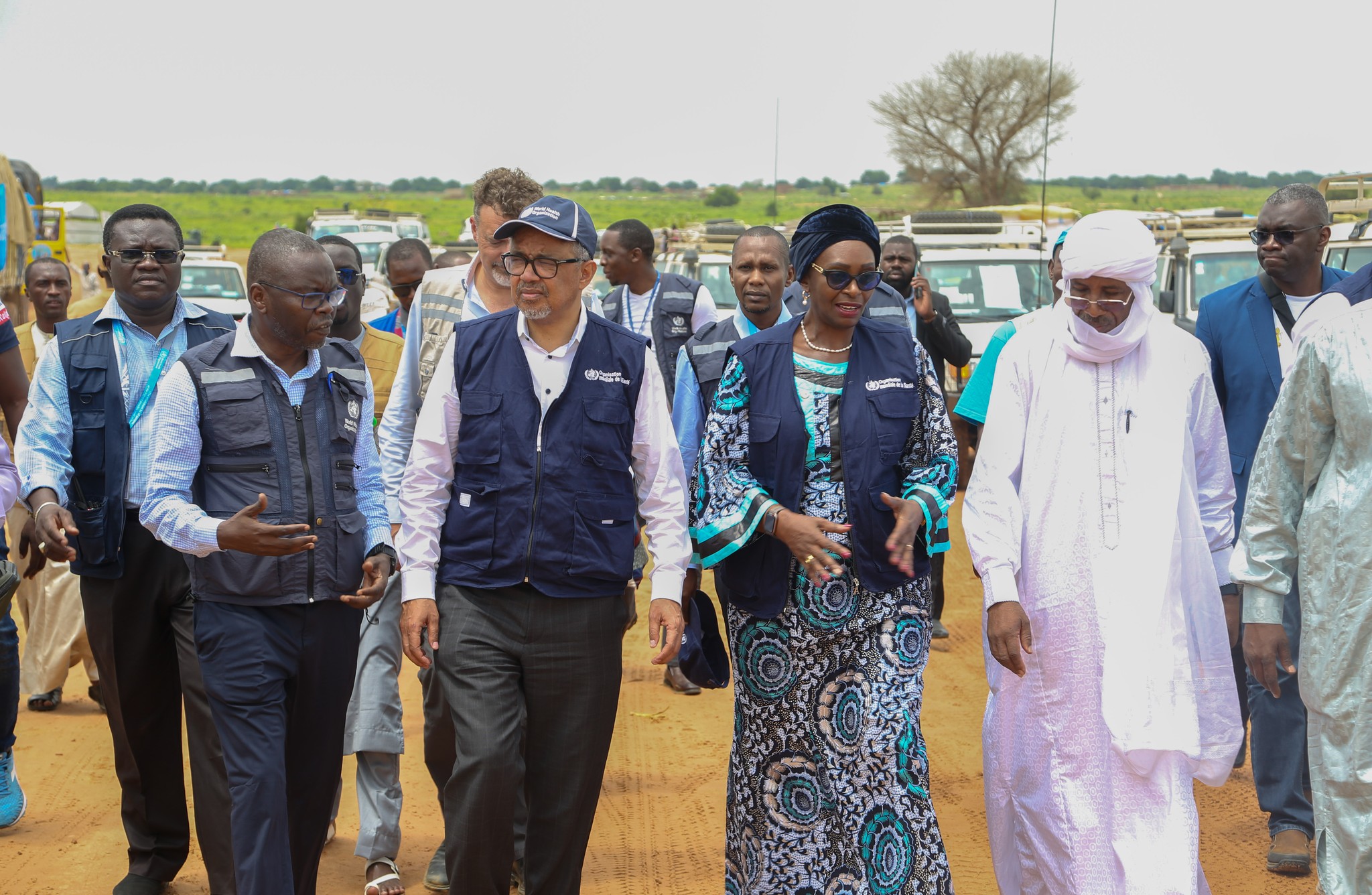 Tchad-Santé : Le Directeur Général de l’OMS en visite à Adré pour renforcer l’aide humanitaire et médicale