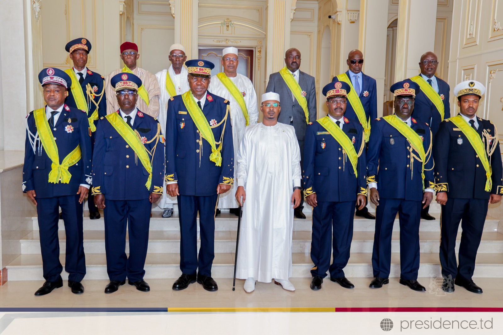 Le Président de la République Mahamat Idriss Deby Itno Honore les Membres de l’Ex-CMT