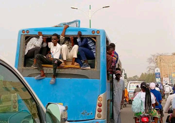 L’UNET lance une campagne contre les comportements déviants dans les bus universitaires