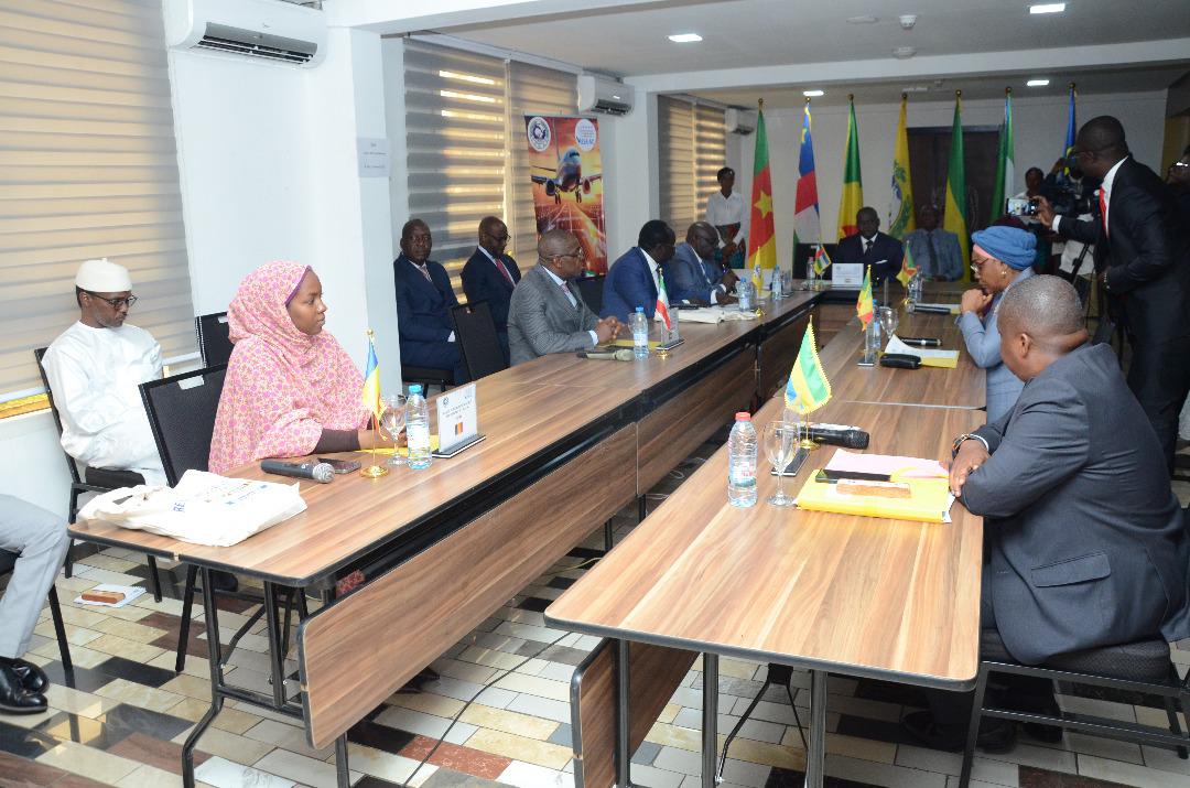 La Ministre Fatima Goukouni Weddeye représente le Tchad à une session extraordinaire de l’ASSA-AC à Douala