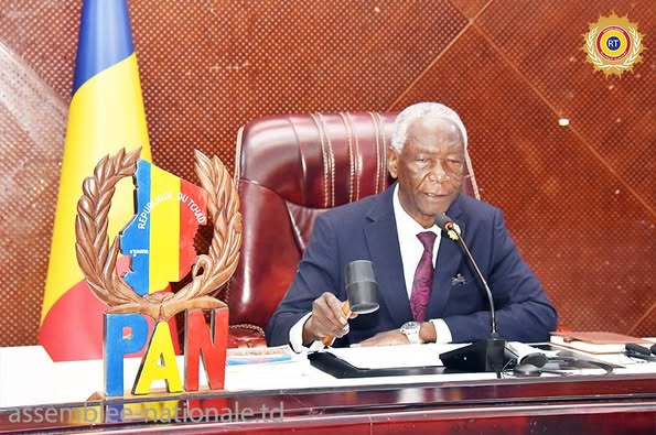 Le Parlement autorise le Gouvernement à légiférer par ordonnances durant les vacances