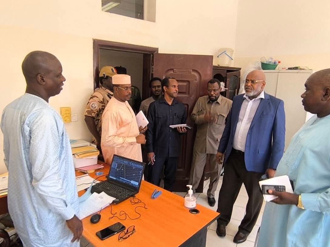 Contrôle inopiné au Ministère de l’Aménagement du Territoire : 26 agents absents sanctionnés