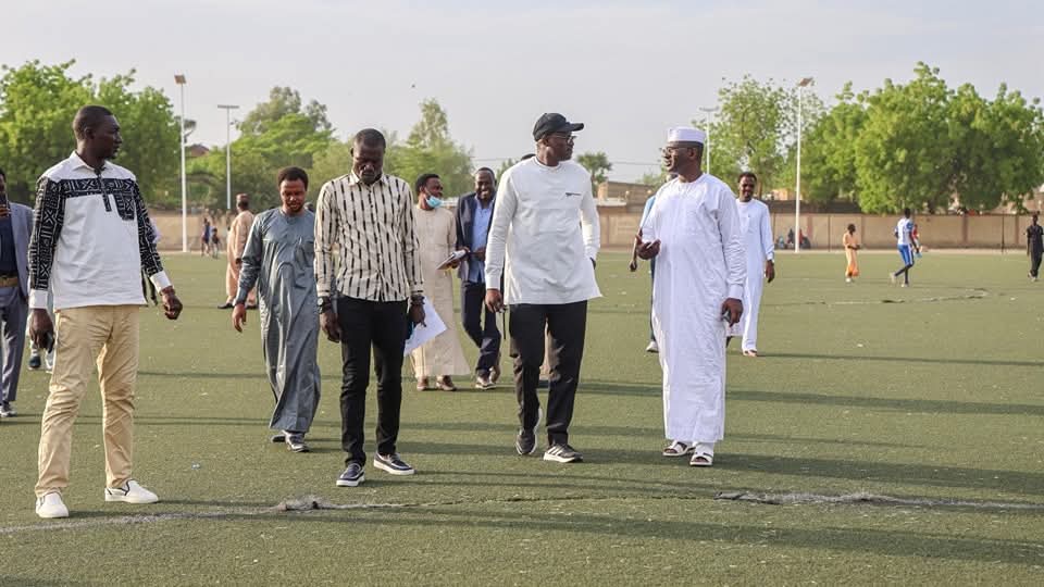 Tichad : La FIFA inspecte les infrastructures sportives au Tchad : une modernisation en perspective