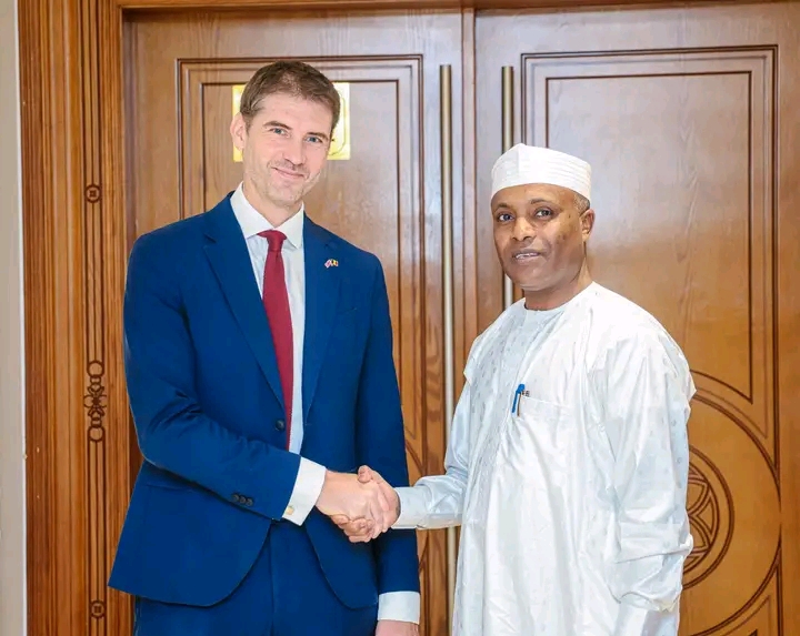 Tchad – Royaume-Uni : L’Ambassadeur du Royaume-Uni fait ses adieux au Ministre des Affaires étrangères