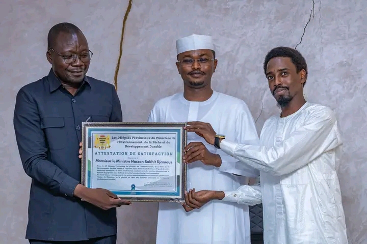 Le Ministre Hassan Bakhit Djamous honoré pour son engagement environnemental