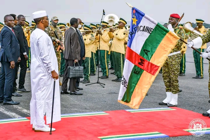 Accueil triomphal à Bangui pour le Maréchal Mahamat Idriss Déby Itno, en marge du sommet de la CEMAC