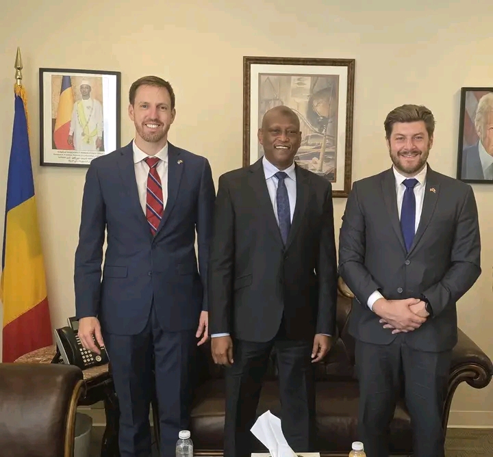 Rencontre diplomatique à Washington : Le Chargé d’affaires du Tchad échange avec des responsables du Département d’État américain