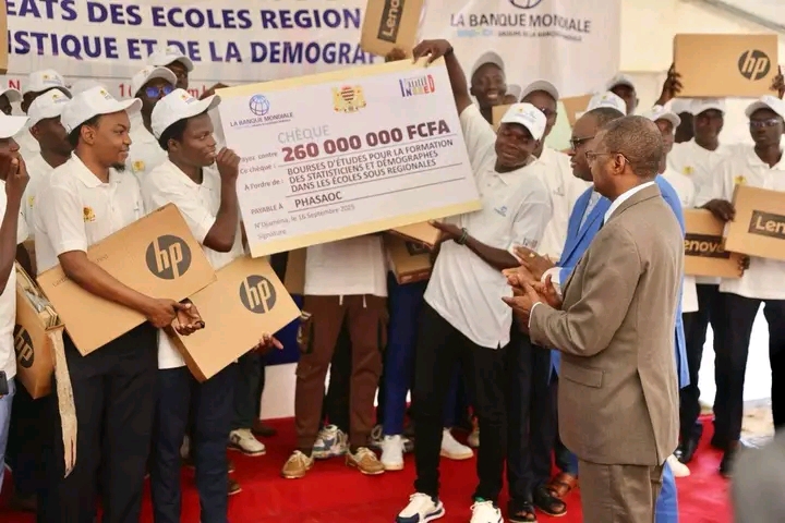 Remise de bourses aux lauréats des écoles de statistique : Le Tchad mise sur l’excellence