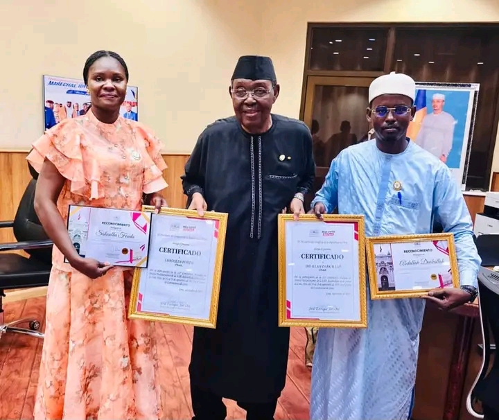 Le Président du Sénat reçoit deux jeunes sénateurs de retour de mission internationale