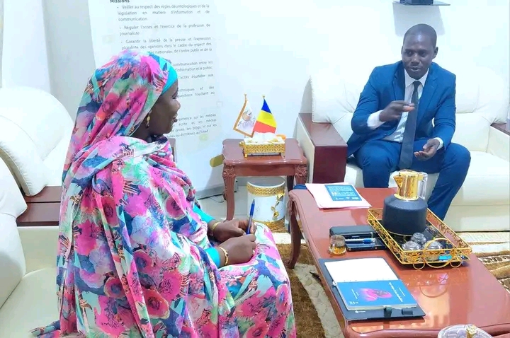 Un jeune écrivain reçu par la Présidente de la HAMA pour promouvoir la lecture et la citoyenneté