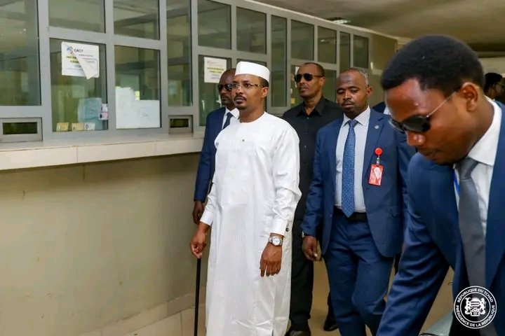 Le Président Mahamat Idriss Déby Itno en visite surprise à la CRCT