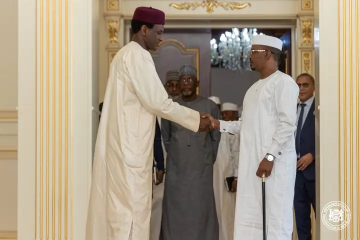 Renforcement des relations bilatérales : le Président Mahamat Idriss Deby Itno reçoit le Premier Ministre nigérien Ali Lamine Zeine