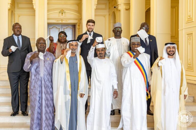 Le Président de la République reçoit la délégation du Parlement International pour la Tolérance et la Paix