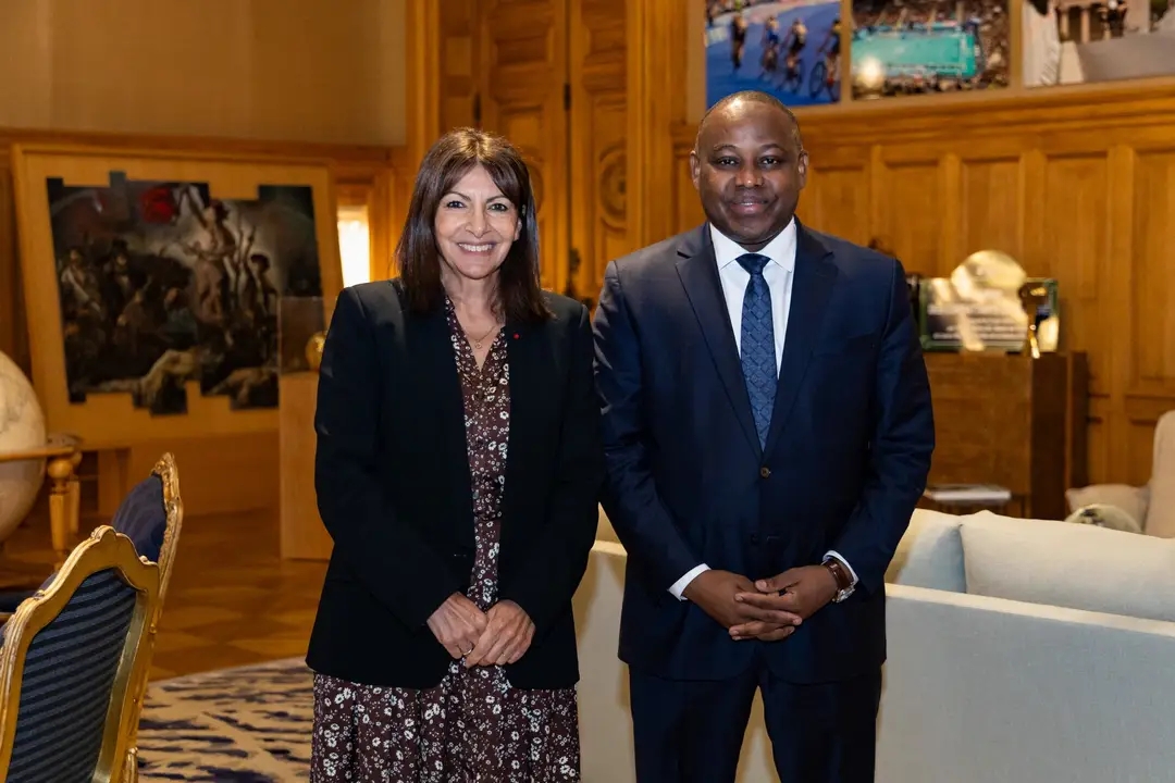 Le Maire de N’Djamena en visite d’immersion à l’Hôtel de Ville de Paris