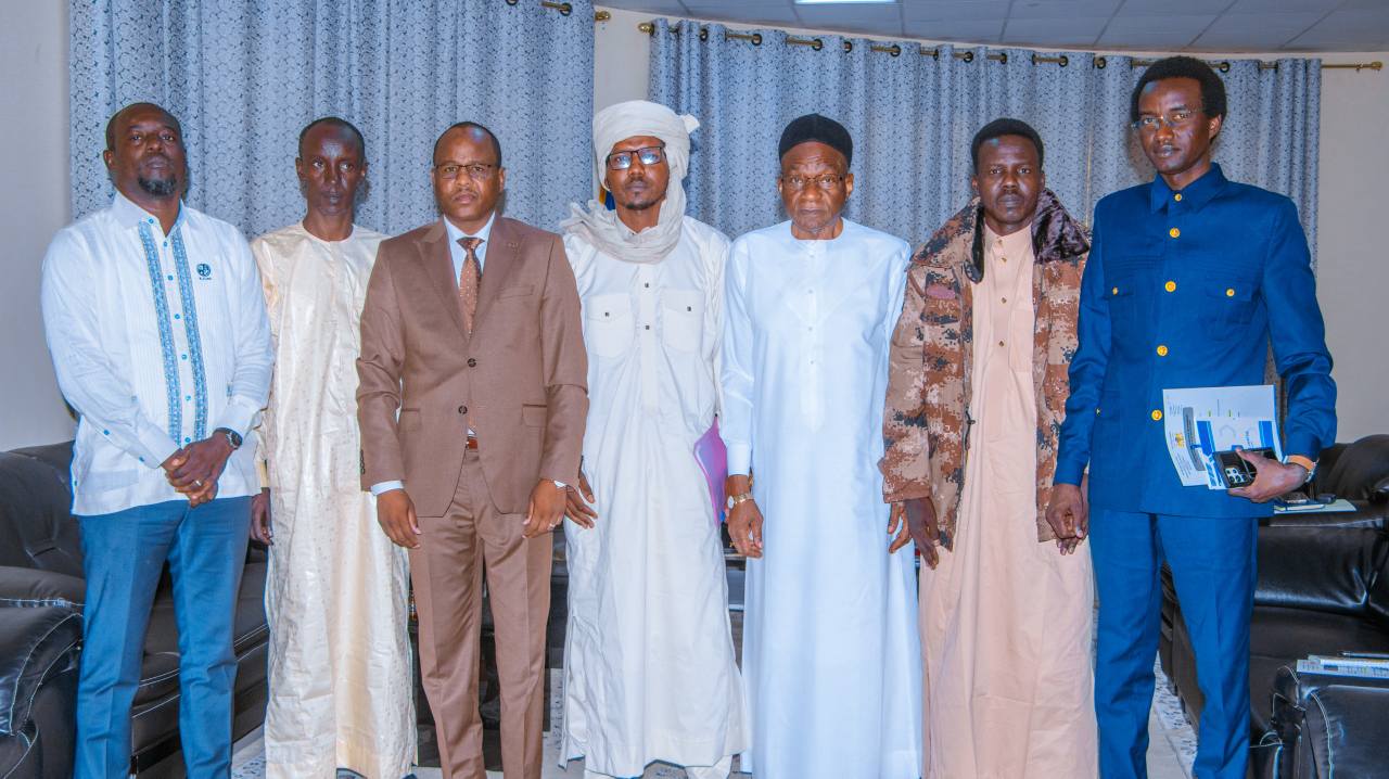 Le Médiateur de la République reçoit une délégation du MADAT conduite par son Président Abakar Djimi Chaha