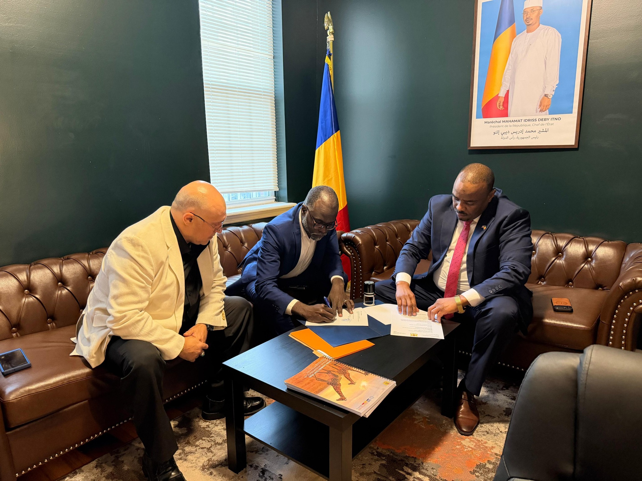 Renforcement des partenariats internationaux : le Tchad prépare le terrain pour “Tchad Connexion 2030” à Abu Dhabi