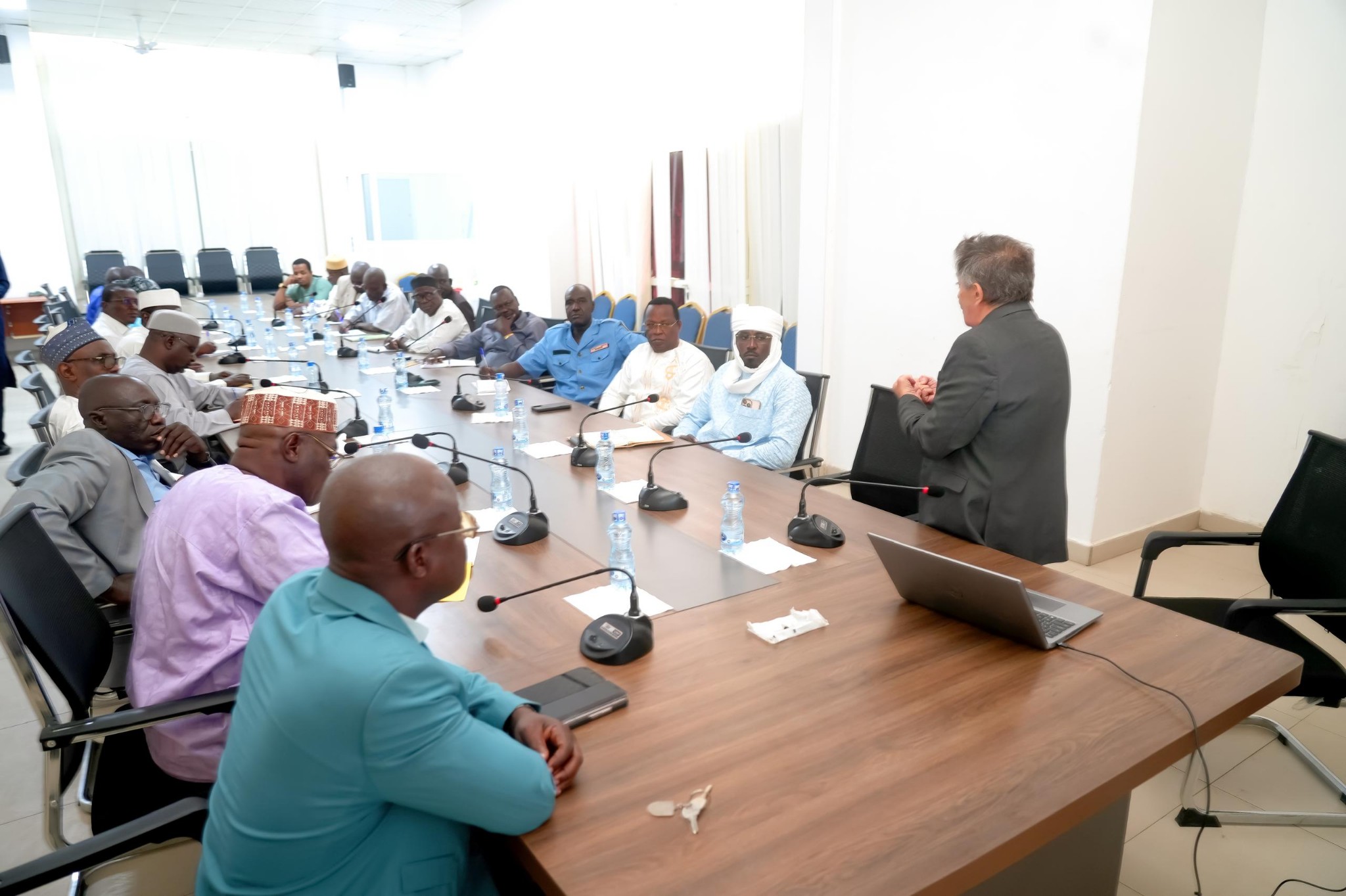 Modernisation des Douanes : Une Formation Clé sur les Équipements de Contrôle Moderne