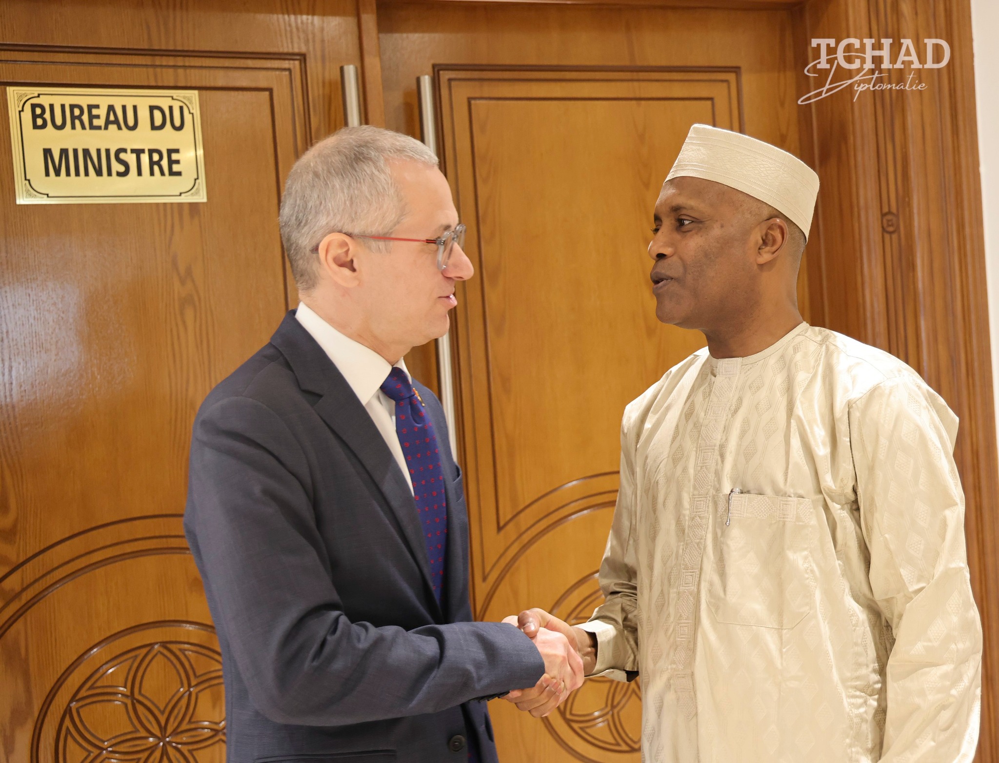 Le Ministre des Affaires étrangères reçoit l’Ambassadeur de l’Union européenne pour une audience d’adieu