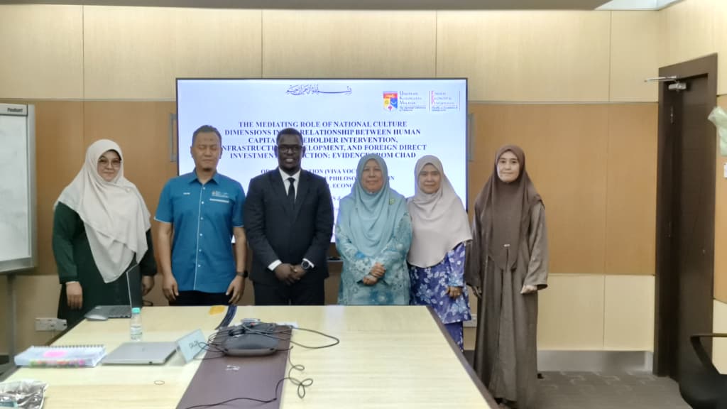 Khalil Abakar Moussa Kaya soutient avec succès sa thèse de doctorat en économie internationale