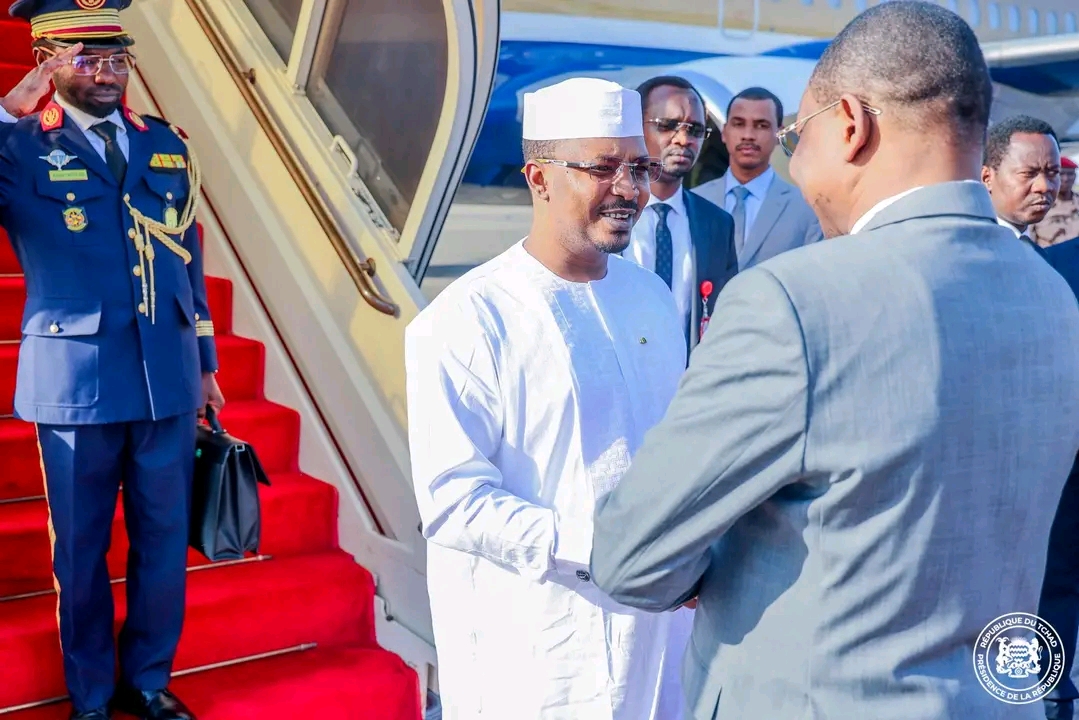 Le Président Mahamat Idriss Déby Itno de retour à N’Djaména après une visite de travail à Paris
