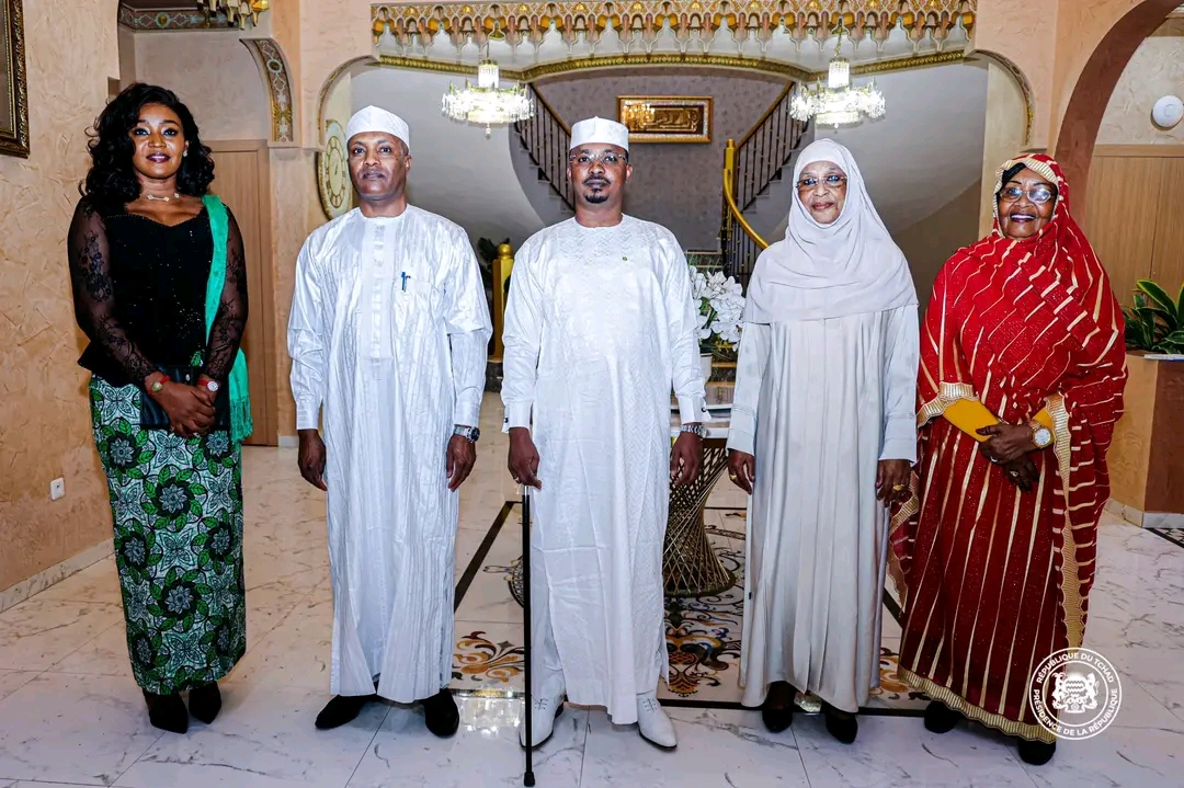 Trois diplomates tchadiennes reçues par le Chef de l’État avant leur prise de fonction
