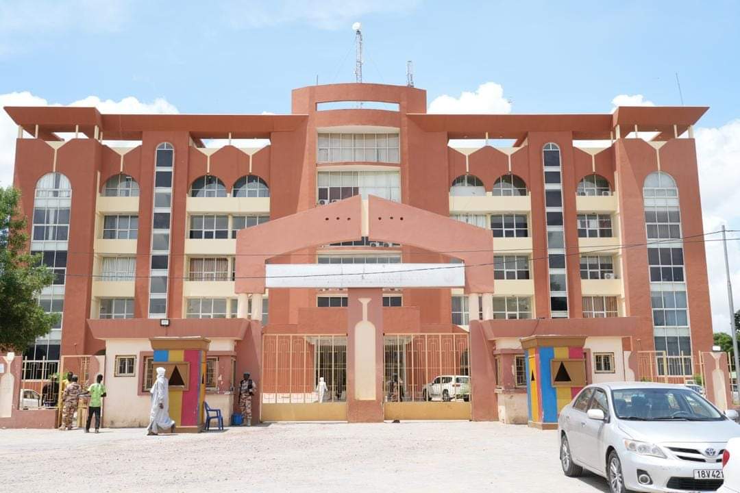 Le SYNAD dénonce l’interpellation « arbitraire » de douaniers à Ngueli 2