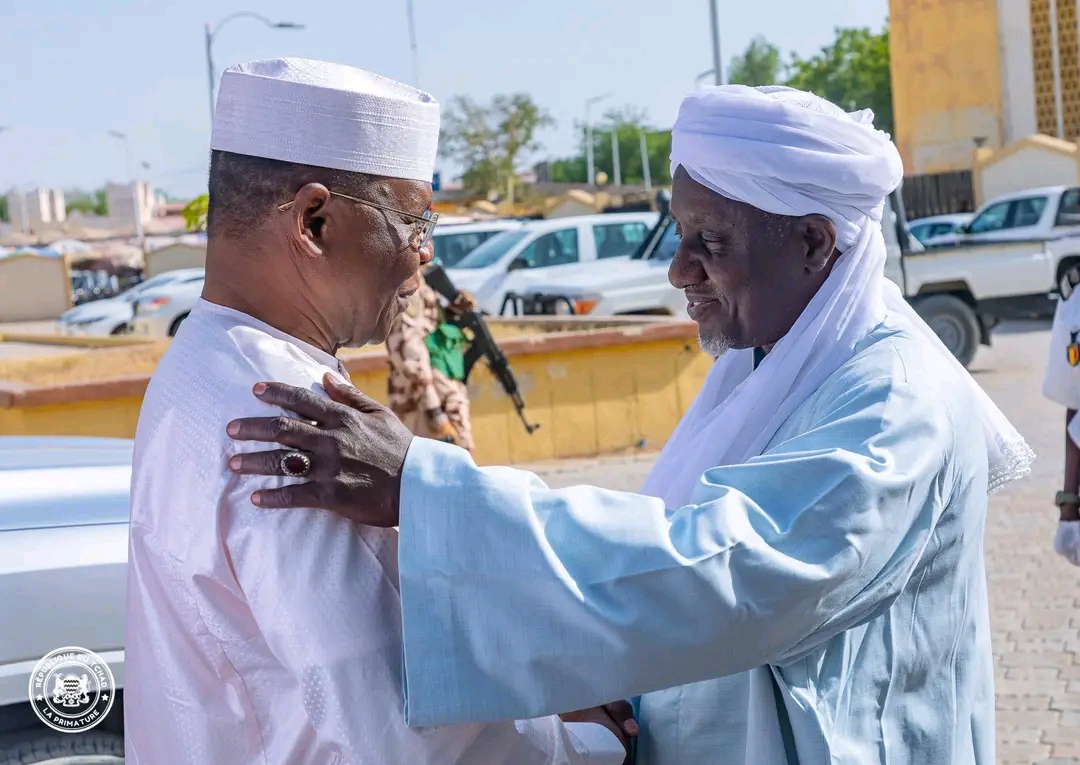 Le Premier ministre en visite auprès des responsables religieux pour promouvoir la paix et l’unité nationale