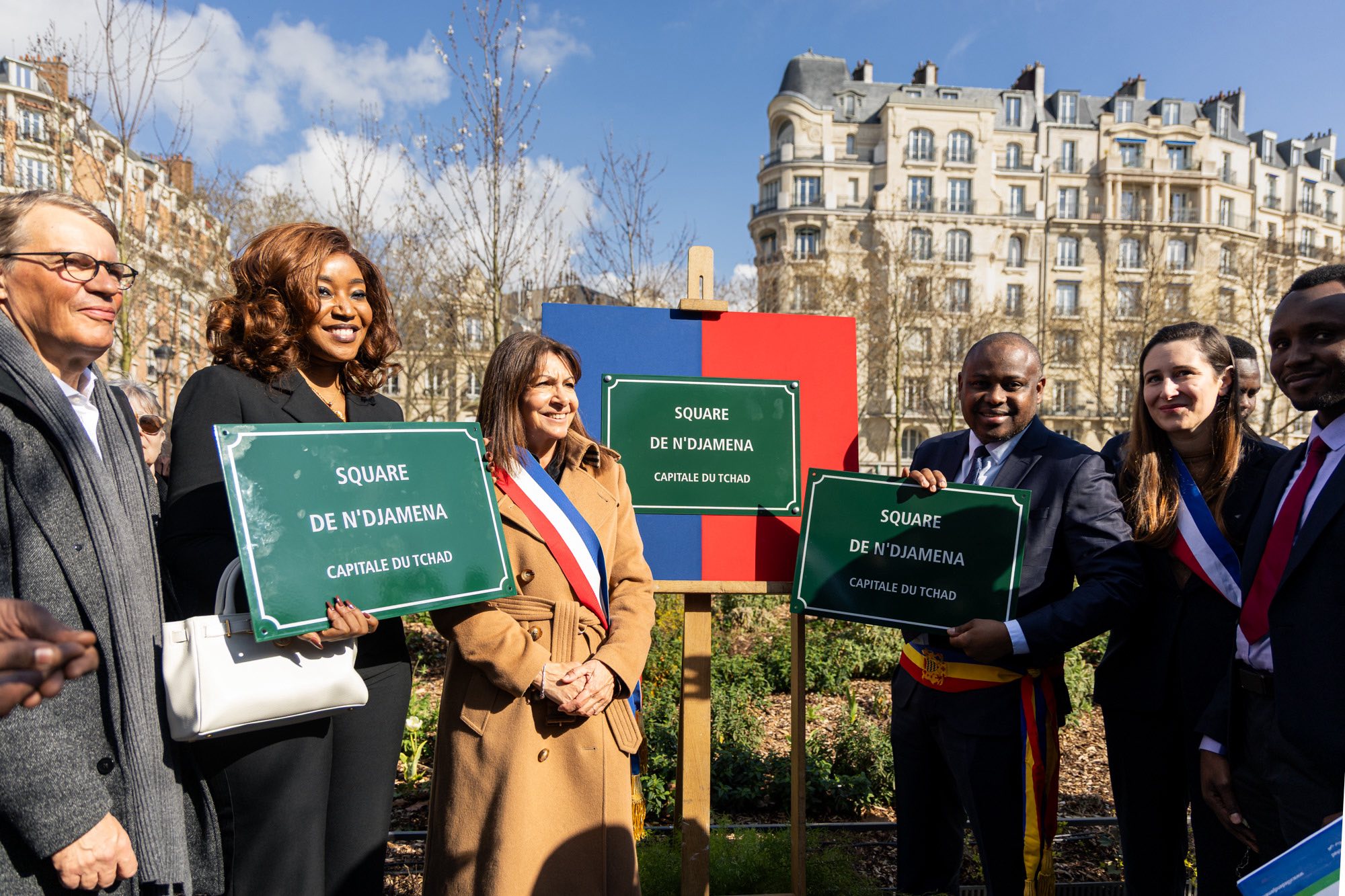Paris et N’Djamena renforcent leur coopération avec l’inauguration du Square de N’Djamena à Paris