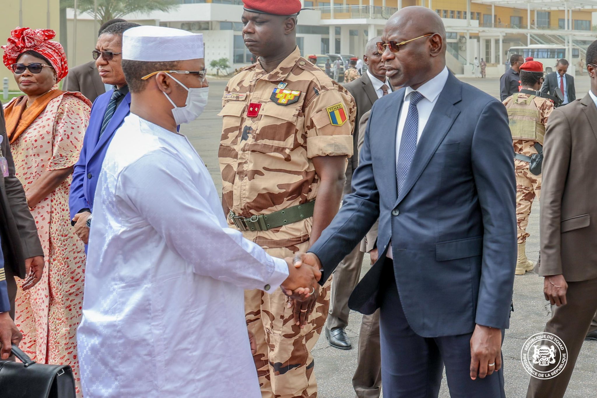 Le Président Mahamat Idriss Déby en visite de travail à Abuja