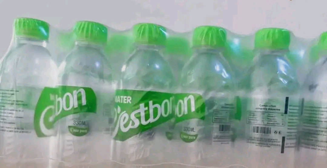 Retrait immédiat de l’eau embouteillée “C’est Bon” pour non-conformité aux normes sanitaires