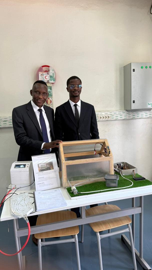 𝐂𝐨𝐨𝐩é𝐫𝐚𝐭𝐢𝐨𝐧 𝐓𝐜𝐡𝐚𝐝–𝐀𝐥𝐠é𝐫𝐢𝐞 : 𝐢𝐦𝐦𝐞𝐫𝐬𝐢𝐨𝐧 𝐝𝐞 𝐃𝐫 𝐒𝐢𝐭𝐚𝐜𝐤 𝐘𝐨𝐦𝐛𝐚𝐭𝐢𝐧𝐚 𝐁𝐞𝐧𝐢 𝐚𝐮 𝐜œ𝐮𝐫 𝐝𝐞𝐬 𝐜𝐞𝐧𝐭𝐫𝐞𝐬 𝐝𝐞 𝐟𝐨𝐫𝐦𝐚𝐭𝐢𝐨𝐧 𝐩𝐫𝐨𝐟𝐞𝐬𝐬𝐢𝐨𝐧𝐧𝐞𝐥𝐥𝐞