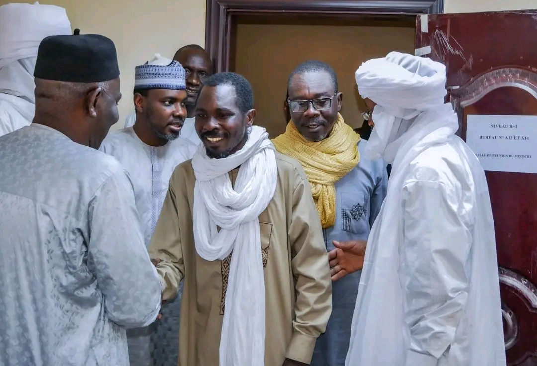 Le ministre de la Santé publique reçoit Dr Tisembé Lamsicreo, ex-otage de Boko Haram