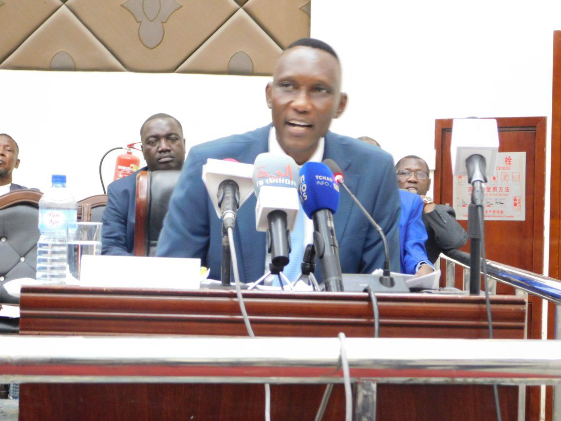 Réécriture de l’histoire générale du Tchad : le ministre Sitack Yombatina défend un projet d’unité nationale devant les députés