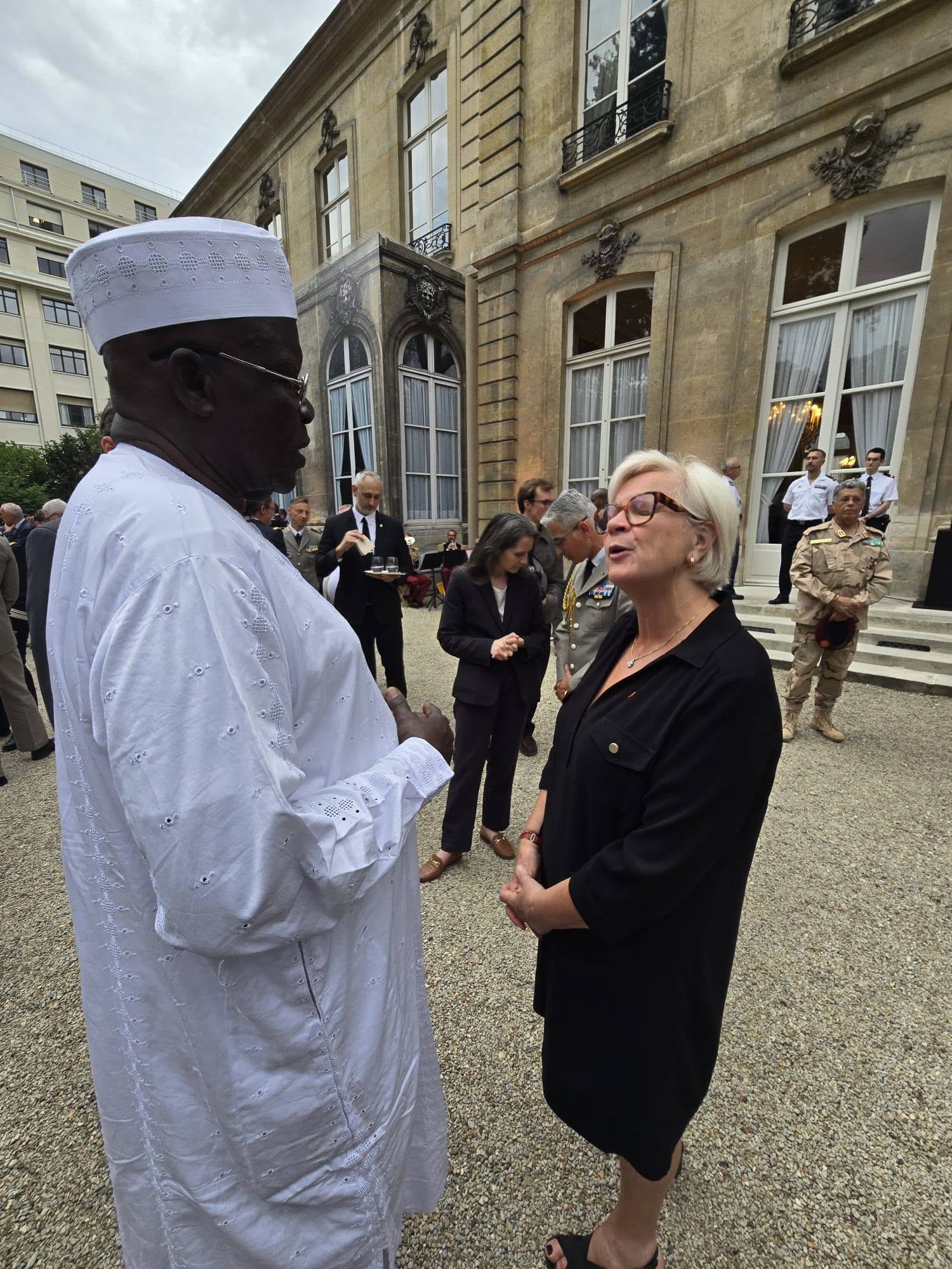 Le Tchad renforce sa coopération militaire à Eurosatory 2026