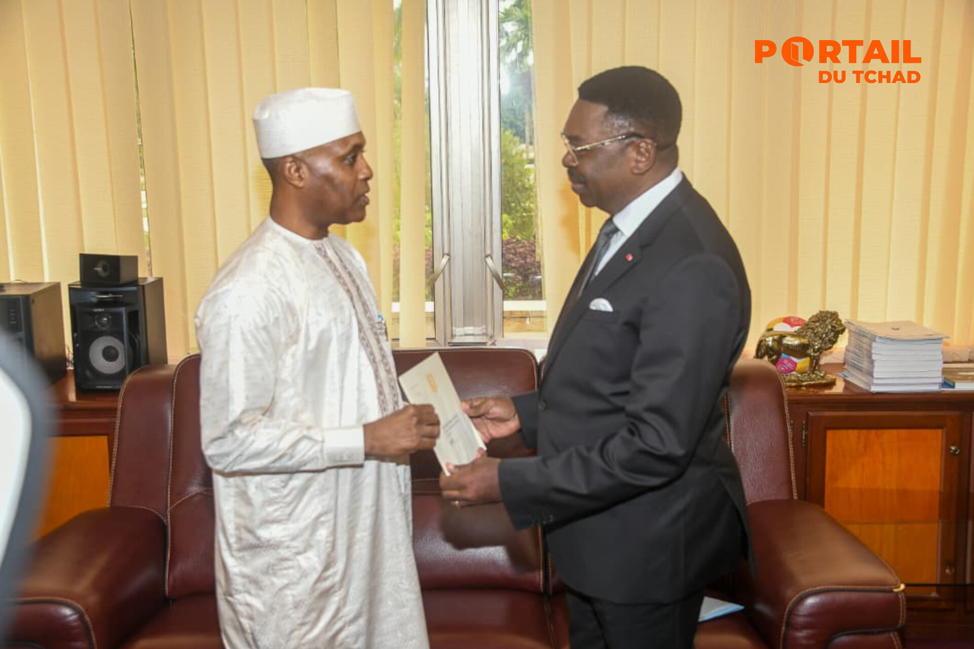 Coopération Tchad-Cameroun : une délégation tchadienne porte un message personnel du Président Mahamat Idriss Déby Itno à son homologue Paul Biya
