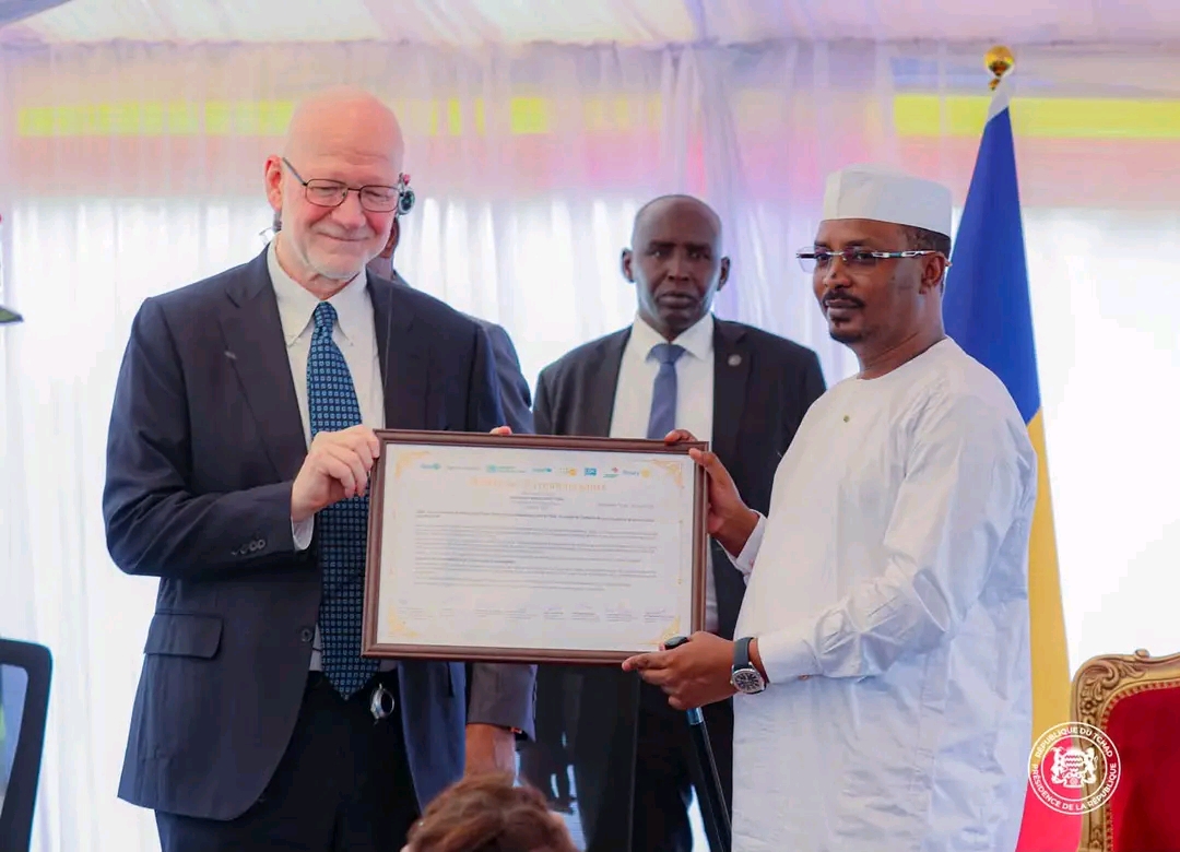 Vaccination :le Président Mahamat Idriss Déby Itno distingué « Champion de la vaccination et de la lutte contre la poliomyélite » dans le Bassin du Lac-Tchad