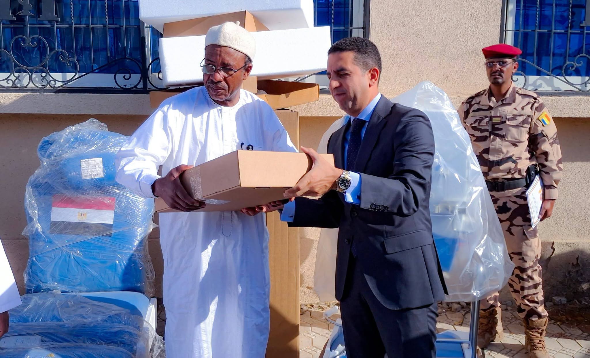 Santé : l’Égypte offre dix machines de dialyse et dix lits au CHU La Référence nationale de N’Djamena